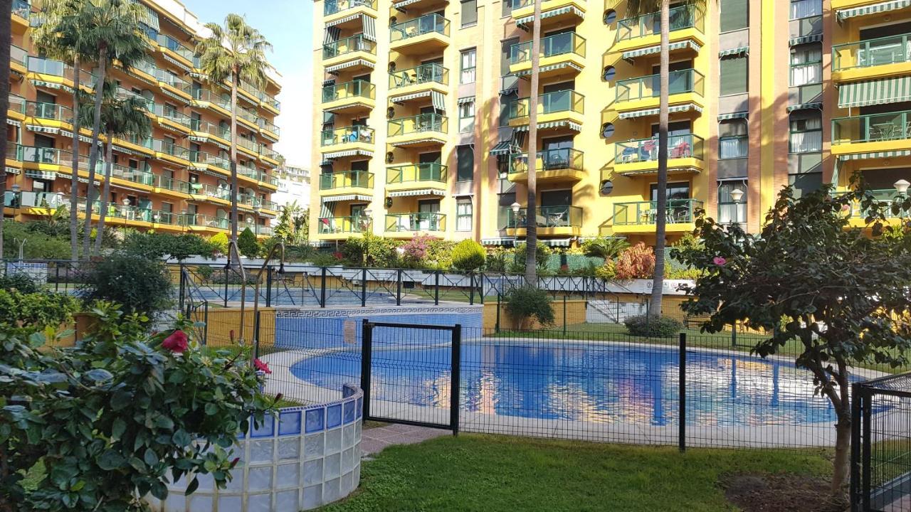 Impresionante Primera Linea De Playa, Bajondillo Beach Torremolinos Kültér fotó