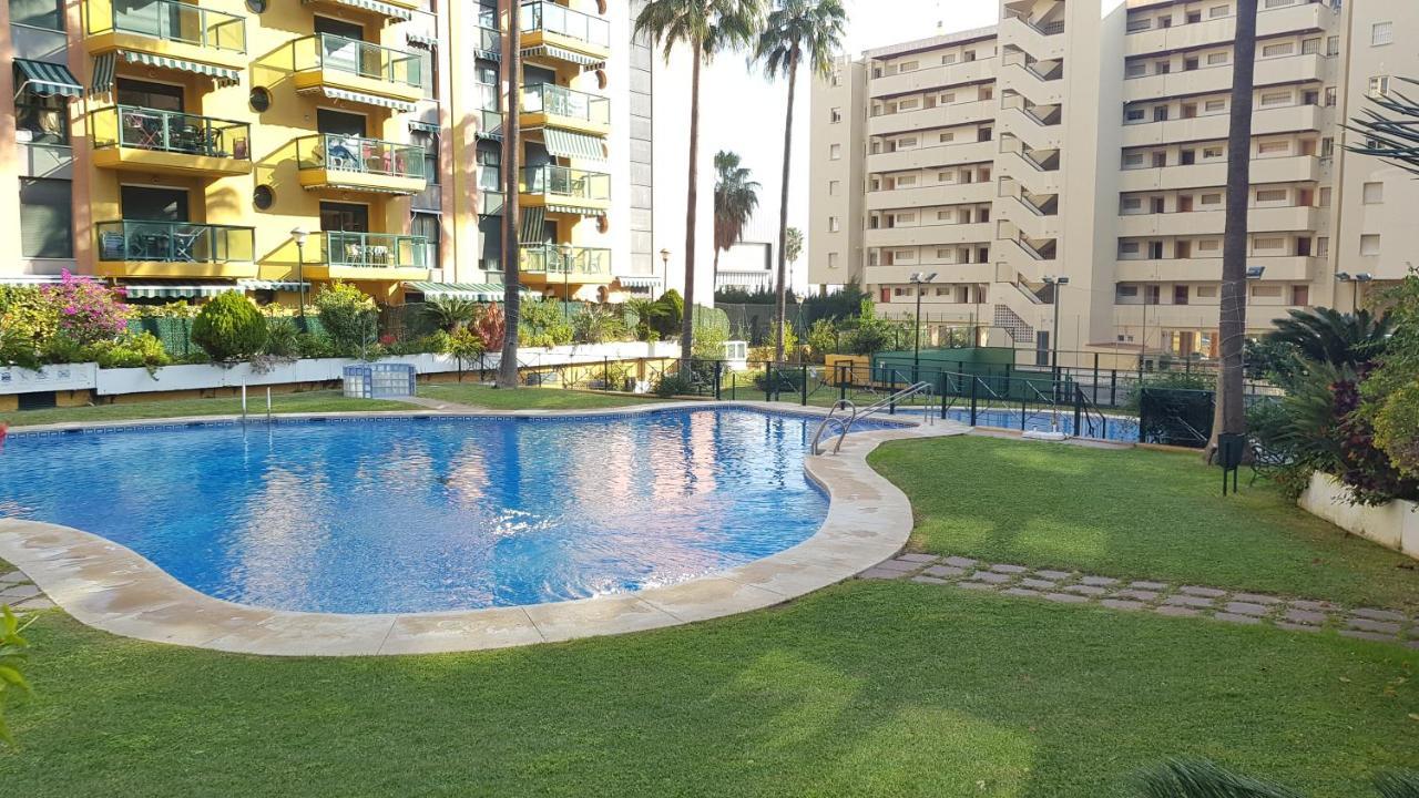 Impresionante Primera Linea De Playa, Bajondillo Beach Torremolinos Kültér fotó