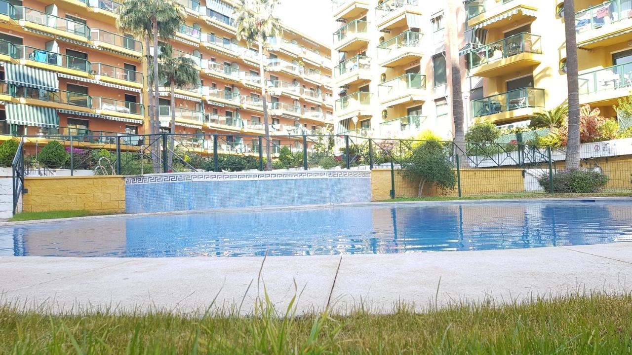 Impresionante Primera Linea De Playa, Bajondillo Beach Torremolinos Kültér fotó
