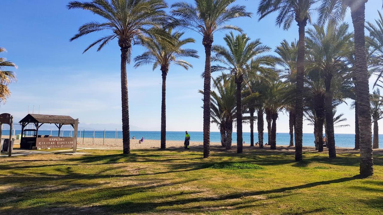 Impresionante Primera Linea De Playa, Bajondillo Beach Torremolinos Kültér fotó
